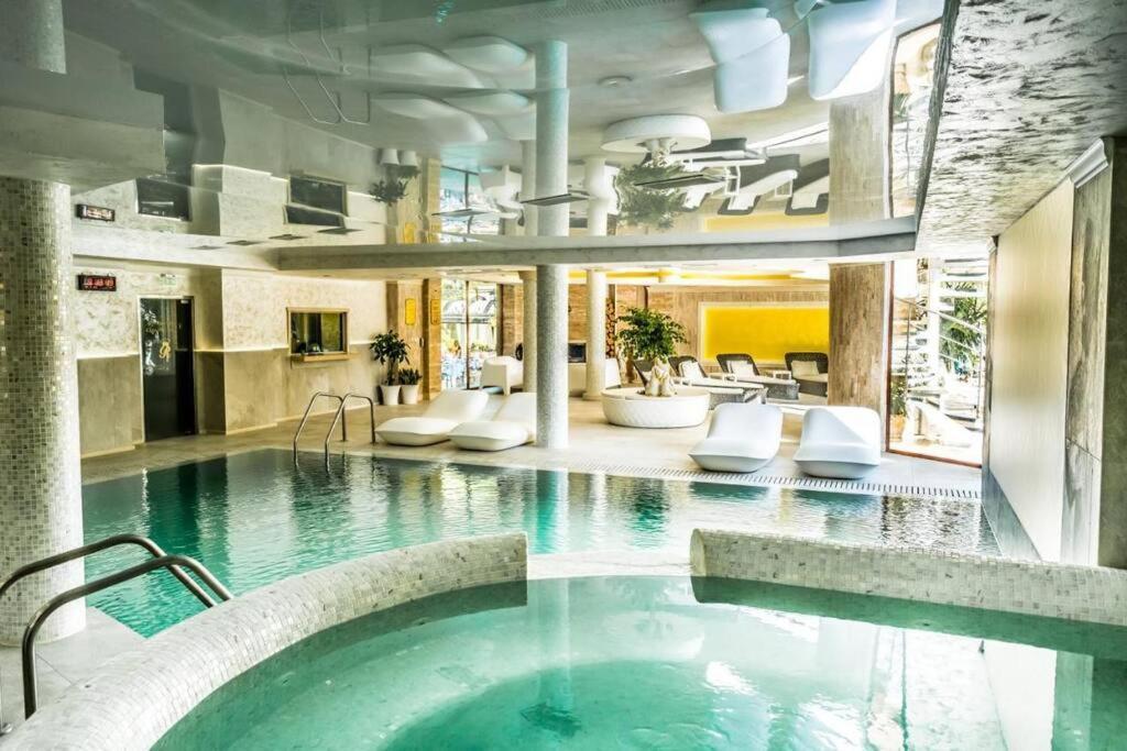 Luxury Apartment 'Rich' Velingrad Bagian luar foto